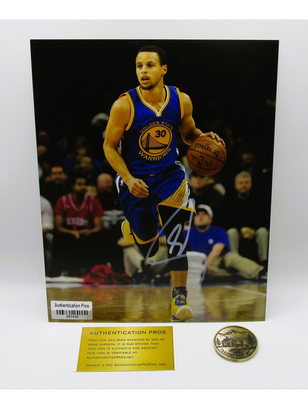 Steph Curry Signed 8x10 Photo With COA (987430) (Warriors)